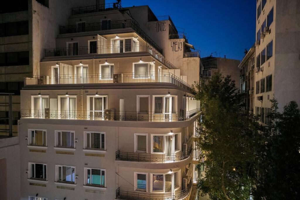 Viola Comfort Suite Афины Экстерьер фото